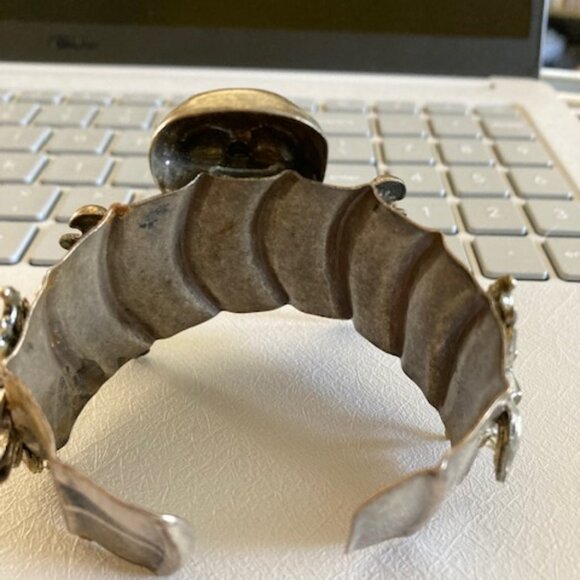 A Custom Made Skull & Crossbones Cuff Bracelet with red crystal eyes. - Picture 5 of 6